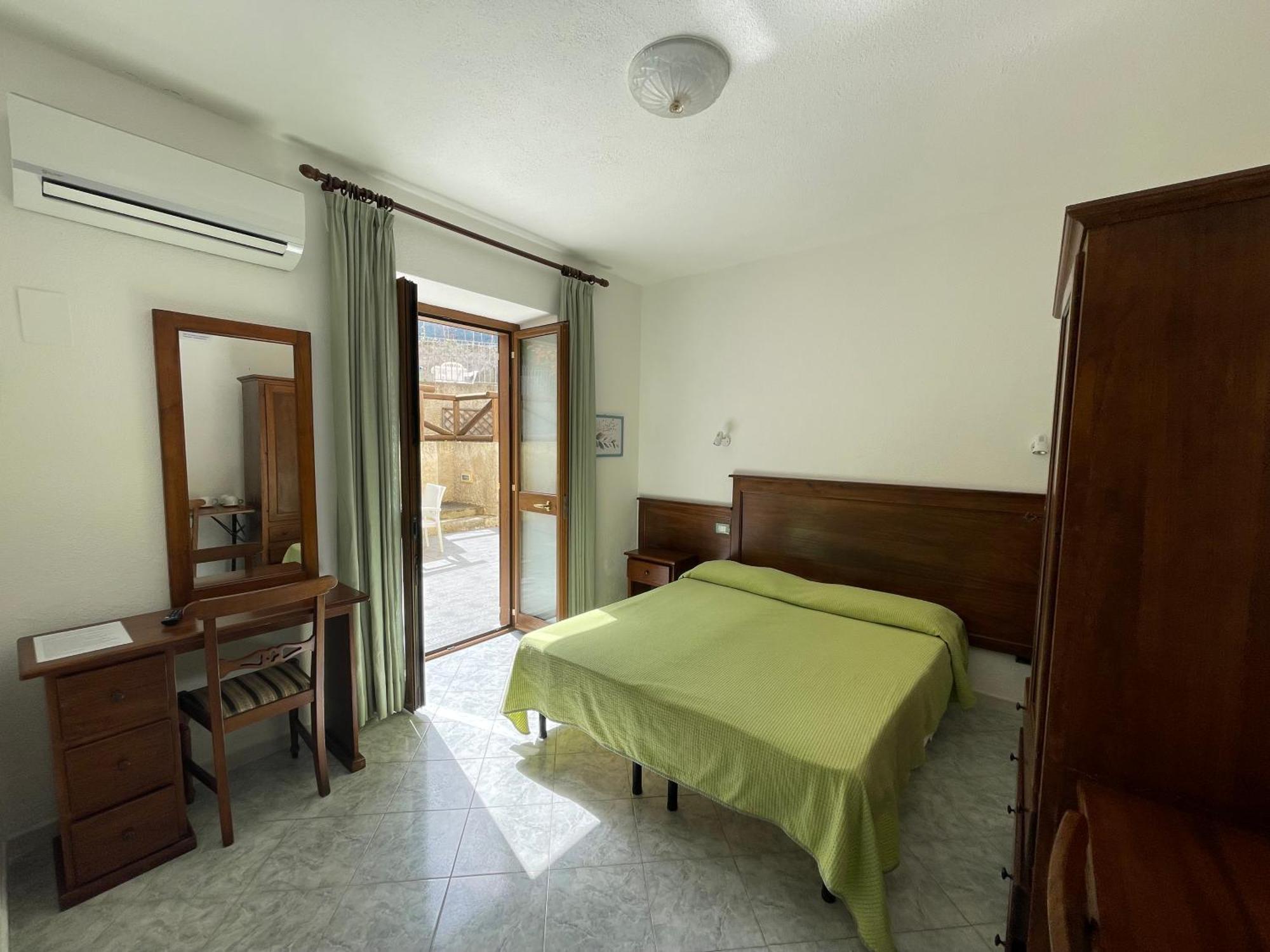 Residence Andrea A Mare Forio di Ischia Extérieur photo