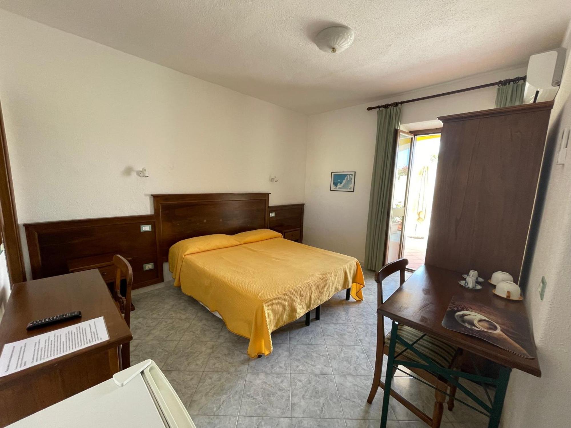 Residence Andrea A Mare Forio di Ischia Extérieur photo
